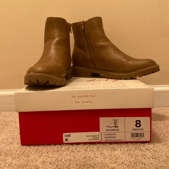 Wonderly Hannah Booties - Picture 3 of 6